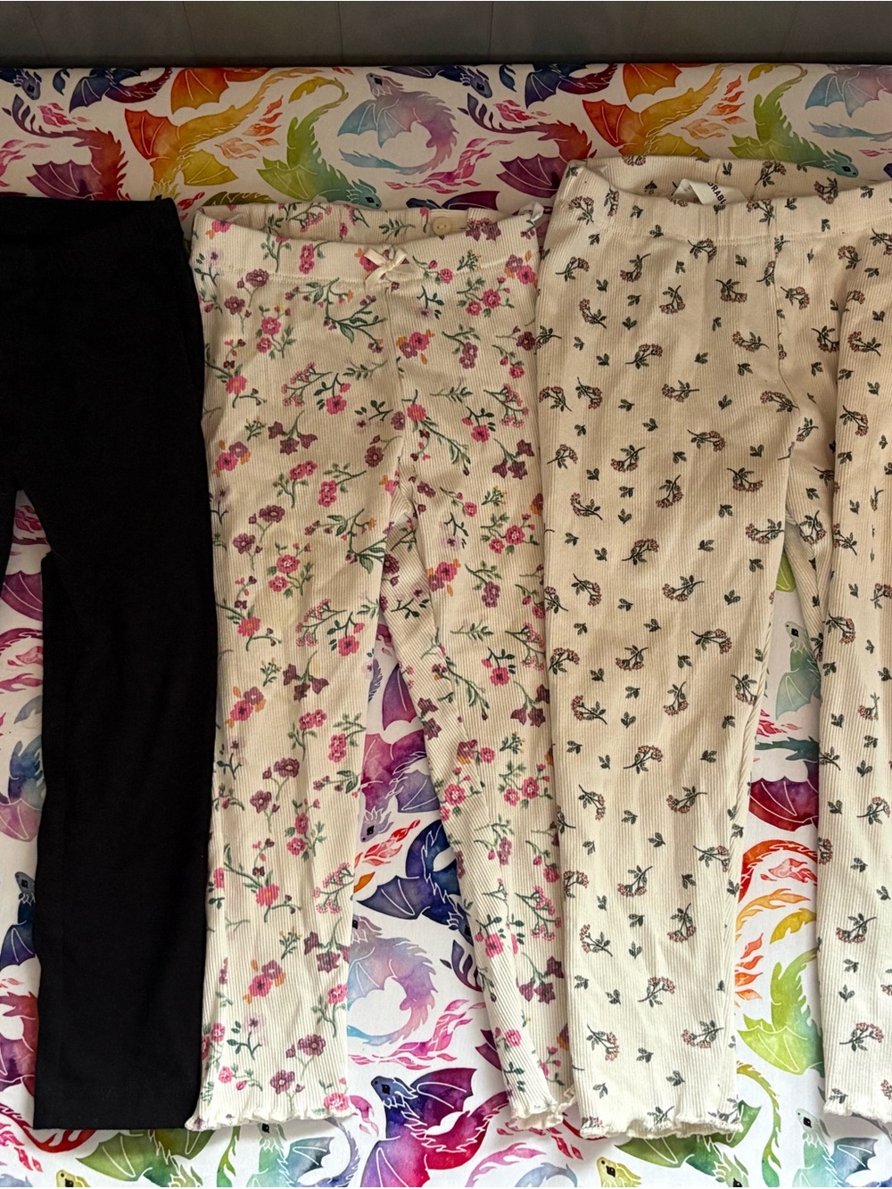 3T Girls Leggings Bundle - ribbed H&M, solid black old Navy